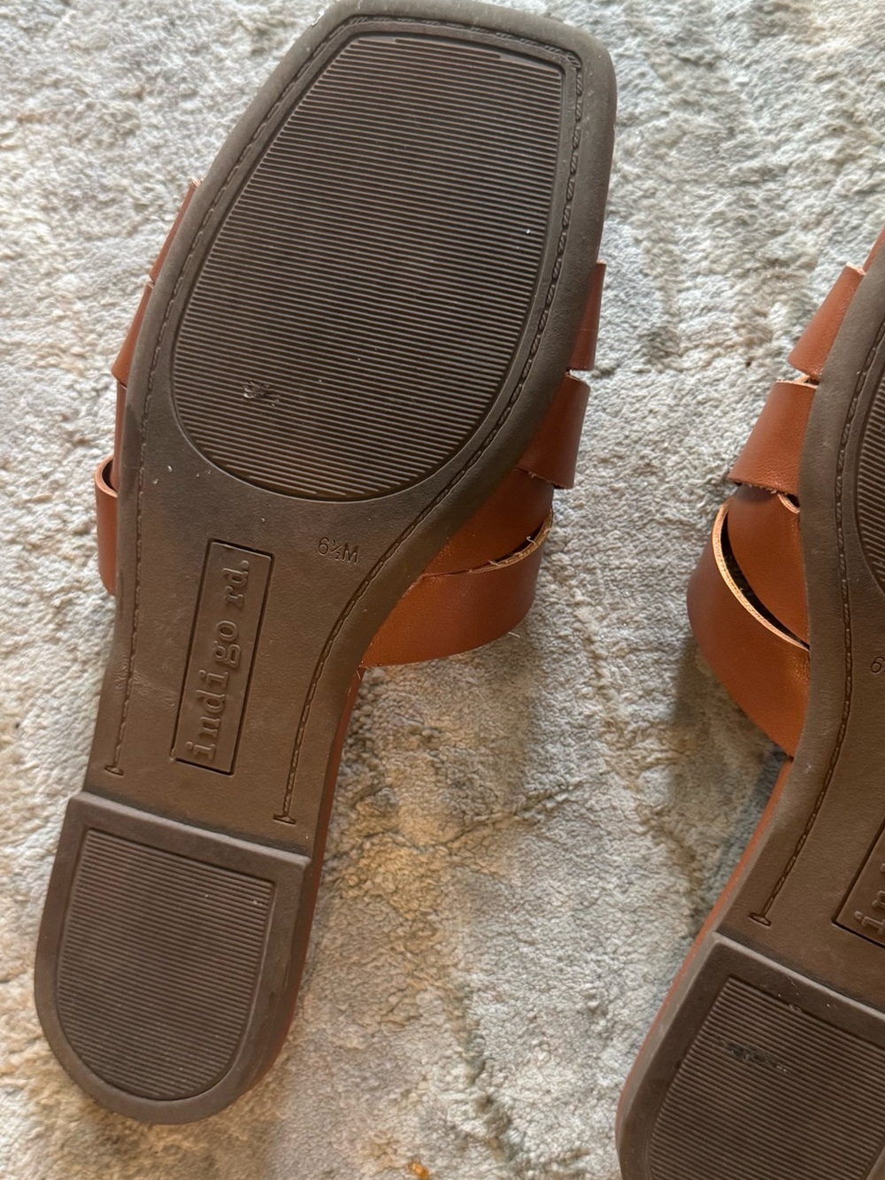 Old Money Style Women's Brown Slide Sandals - Picture 4 of 8